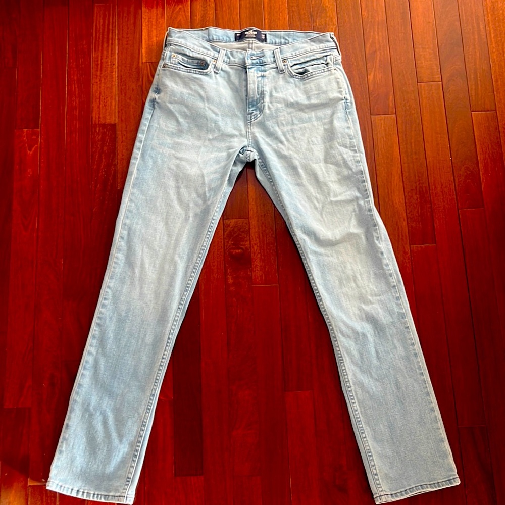 Hollister light wash jeans size 30x32